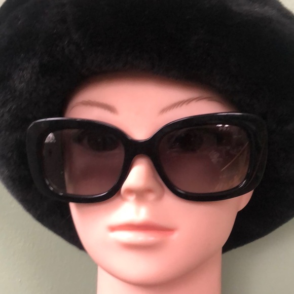 Prada Black Sunglasses (Model SPR 27C) - Women's with COA - Picture 3 of 12